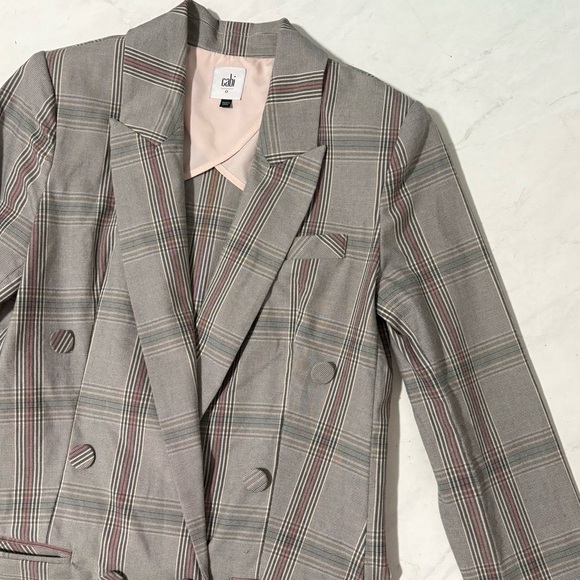 Cabi Gray Pink Plaid Boxy Oversized Blazer Size 0 Academia Business Fall City - Picture 5 of 7